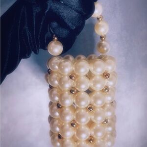 Elegant Pearl Beaded Handbag